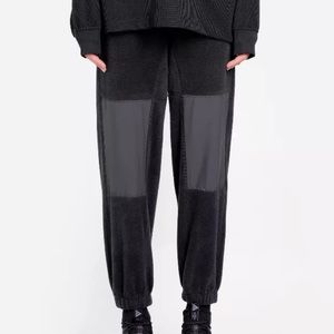 Women’s Nike ACG micro fleece pants - small